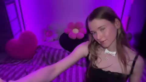 shadebabe online show from June 18, 2026, 9:14 am