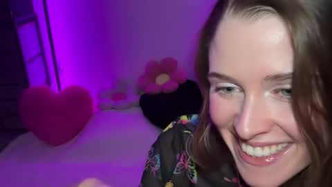 shadebabe online show from June 20, 2026, 6:05 am
