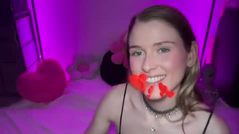 shadebabe online show from July 9, 2026, 5:33 am