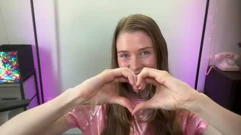 shadebabe online show from July 15, 2026, 6:24 pm