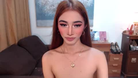 Snapshot of shaina_cummer chatting on December 19, 2025, 2:29 am shaina online show from December 19, 2025, 2:29 am