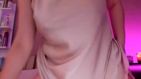 Mila online show from May 24, 2026, 7:02 am