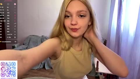 Snapshot of shalaschrantz chatting on June 2, 2026, 7:21 am Emily online show from June 2, 2026, 7:21 am