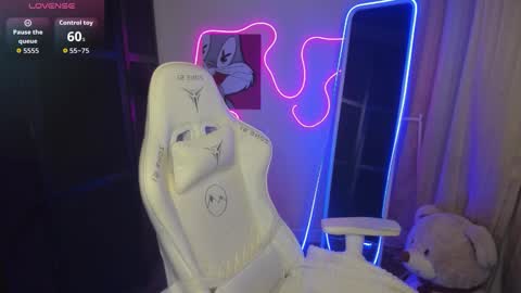 Vivian online show from September 23, 2025, 3:26 pm