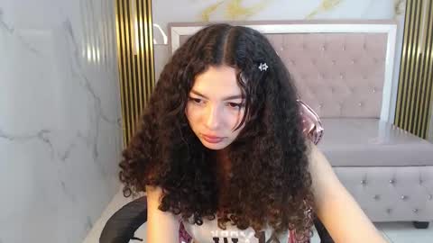 Shalon  online show from January 13, 2025, 4:08 pm