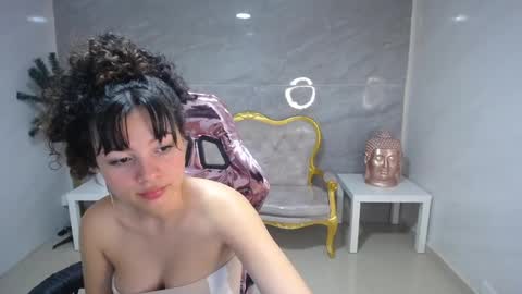 Shalon  online show from February 5, 2025, 11:06 pm