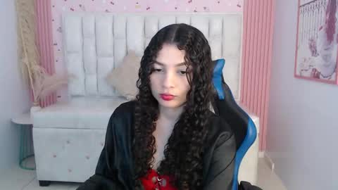 Shalon  online show from November 28, 2025, 2:09 pm