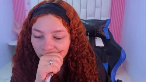 Snapshot of shalon_diaz_sub chatting on May 25, 2026, 1:06 pm Shalon online show from May 25, 2026, 1:06 pm