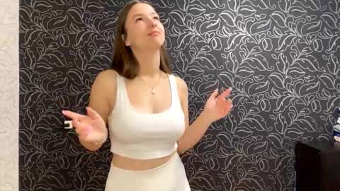 Iris online show from September 16, 2025, 7:15 pm