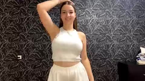 Iris online show from September 23, 2025, 8:12 pm