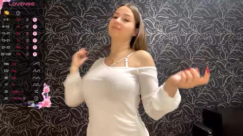 Iris online show from October 10, 2025, 8:08 pm