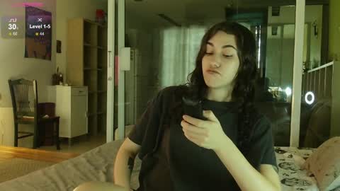Sade online show from April 4, 2026, 1:26 am