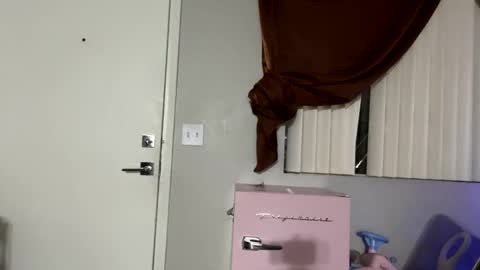 Shaman Woman online show from December 2, 2024, 5:04 am