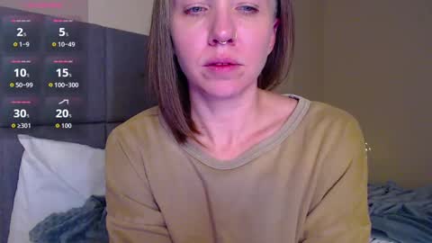 Shalynn online show from November 18, 2025, 5:56 am