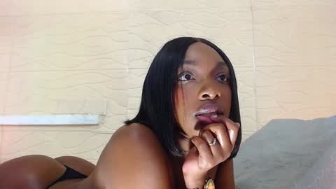 Catalina online show from December 13, 2024, 9:30 pm