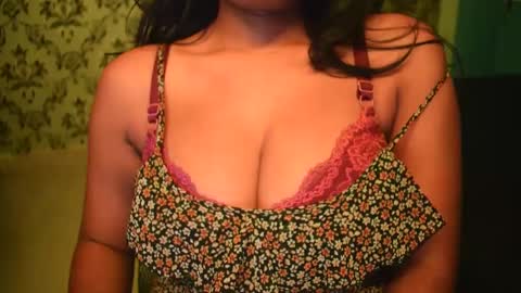 shanaya indian online show from February 10, 2025, 1:33 pm