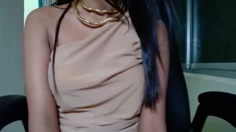 Shanaya Kappor online show from November 18, 2025, 1:48 pm