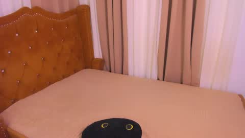 Snapshot of shane_018 chatting on May 27, 2026, 7:16 am shane_018 online show from May 27, 2026, 7:16 am