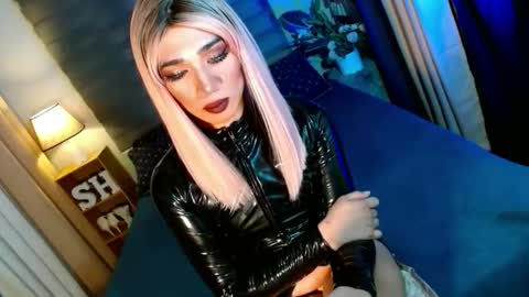 MISS SHANE online show from November 25, 2025, 6:52 pm