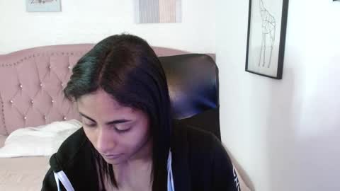 shanelle online show from November 8, 2025, 3:18 am