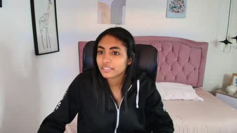 shanelle online show from November 22, 2025, 3:16 am