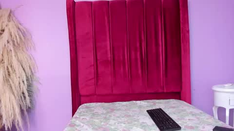 shanelle7 online show from April 20, 2026, 2:09 pm