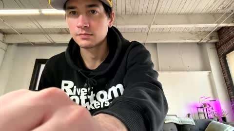 shanghighnight online show from April 24, 2026, 1:19 am