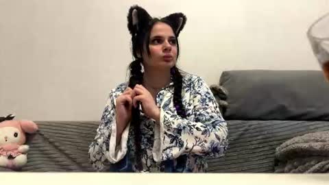 Snapshot of shannadirusso chatting on June 24, 2026, 7:29 am Helen online show from June 24, 2026, 7:29 am