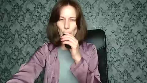 Shannen online show from December 3, 2025, 12:03 pm