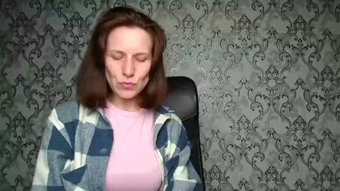 Shannen online show from December 20, 2025, 6:37 pm