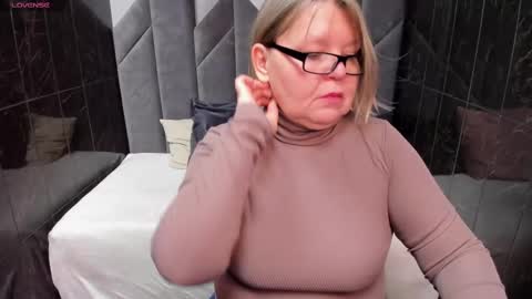 Shannon online show from February 12, 2025, 7:45 pm