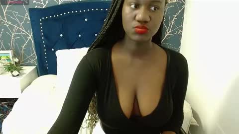 shanntall_tk online show from February 11, 2025, 12:05 pm