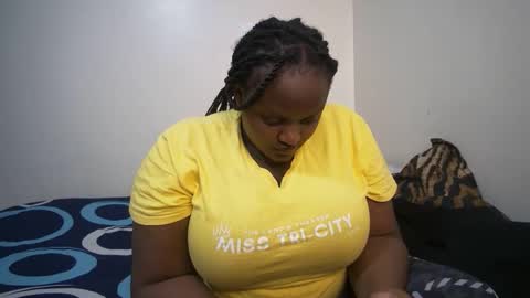 shanny_123 online show from April 16, 2026, 11:55 am