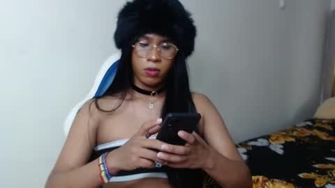 shanny_hill online show from May 1, 2026, 5:06 pm