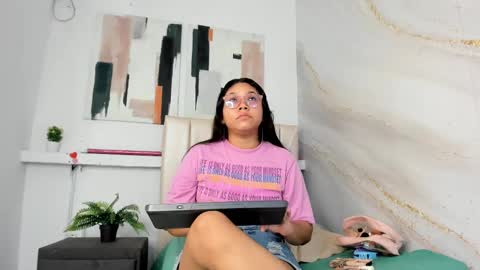 SHANON online show from September 22, 2025, 12:18 pm