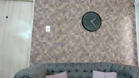 SHANON online show from October 25, 2025, 12:23 pm