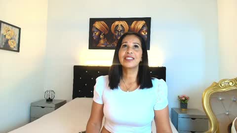  Shanon  online show from April 20, 2026, 7:48 pm