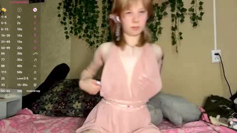 Kristin online show from November 18, 2025, 5:39 pm