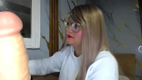 shantal online show from February 12, 2026, 3:34 am