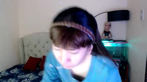 SHANTA FOX  s online show from April 3, 2026, 1:20 pm