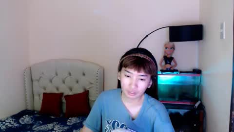 SHANTA FOX  s online show from April 23, 2026, 2:19 pm