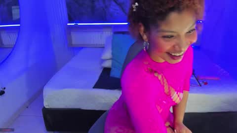 shantall bluuee online show from February 27, 2026, 5:07 am