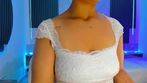 shantall bluuee online show from March 16, 2026, 8:24 pm