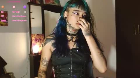 sharaross1 online show from September 15, 2025, 2:22 am