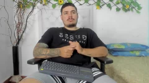 jhon deibyd online show from November 18, 2025, 6:51 am