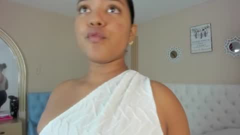 Snapshot of sharlot_evans_ chatting on July 15, 2026, 12:32 pm Sharlot online show from July 15, 2026, 12:32 pm