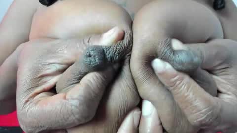 sharlotsh online show from November 6, 2025, 8:43 pm