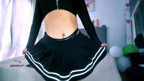 sharlott_3 online show from March 21, 2026, 12:54 pm