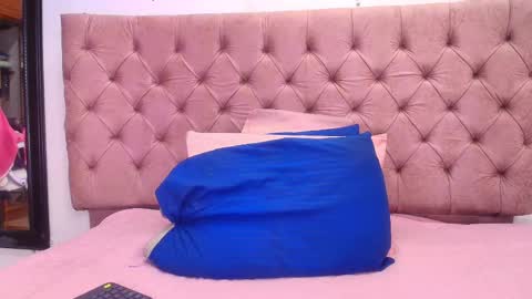 Sharlott online show from February 24, 2025, 12:05 pm