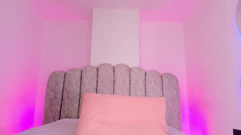 Sharlott online show from February 20, 2026, 3:03 am